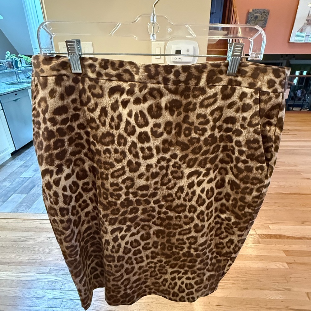 Charter Club Leopard Print Pencil Skirt – Size 12